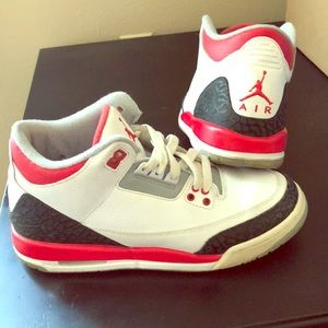 Air Jordan 3 Retro Fire Red